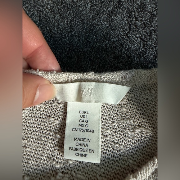 H&M Top - Picture 4 of 4